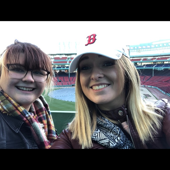 Meet your Posher, Emily - Picture 1 of 1